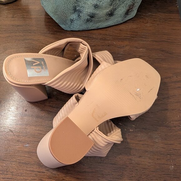 New Dolce Vita Emeley Tan Faux Leather Open Toe Block Heel Sandals - Picture 3 of 4